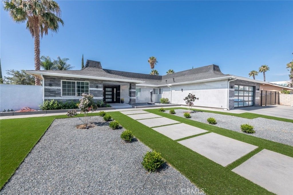 listing image 130727367229054099389