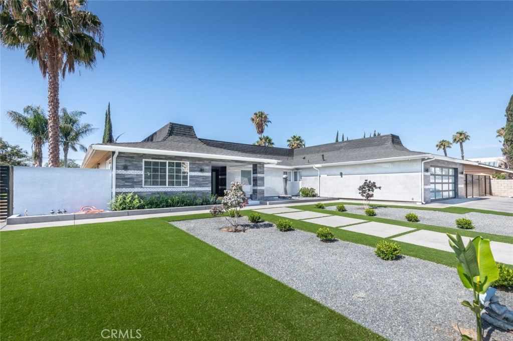 listing image 130723800851476106647