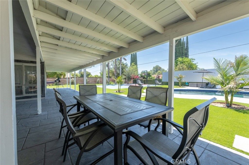 listing image 130726551707545735250