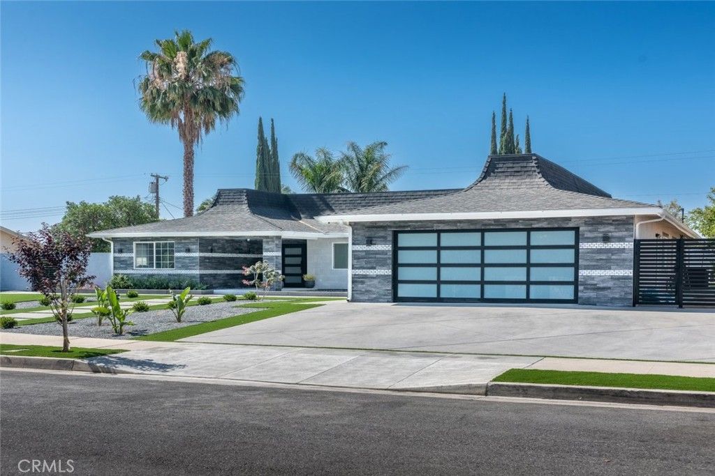listing image 130723756594893550227