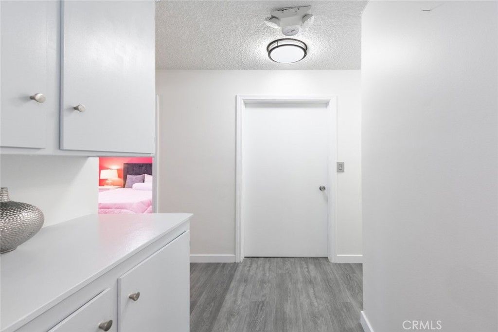 listing image 130720168678293160381