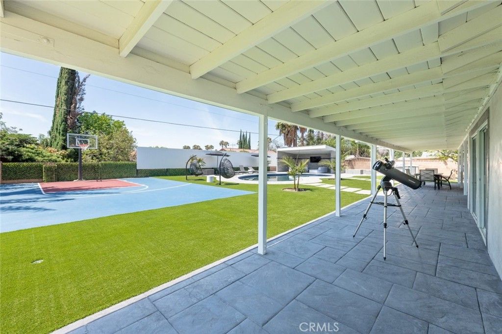 listing image 130727331762635603351