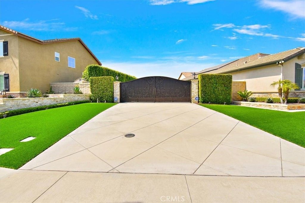 listing image 130725320235067917703