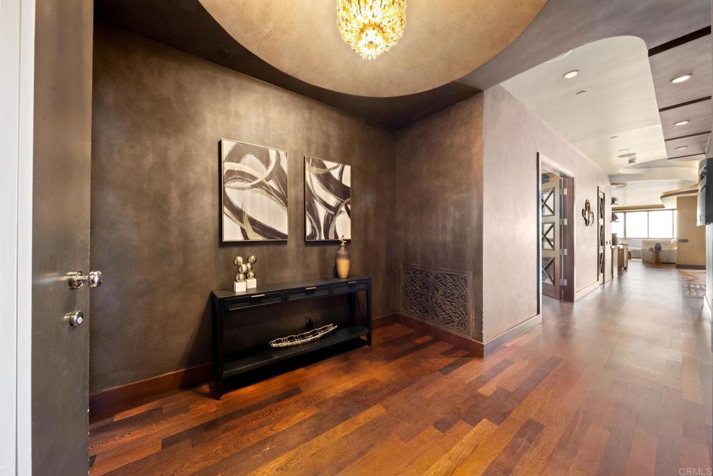 700 Front Street 2501