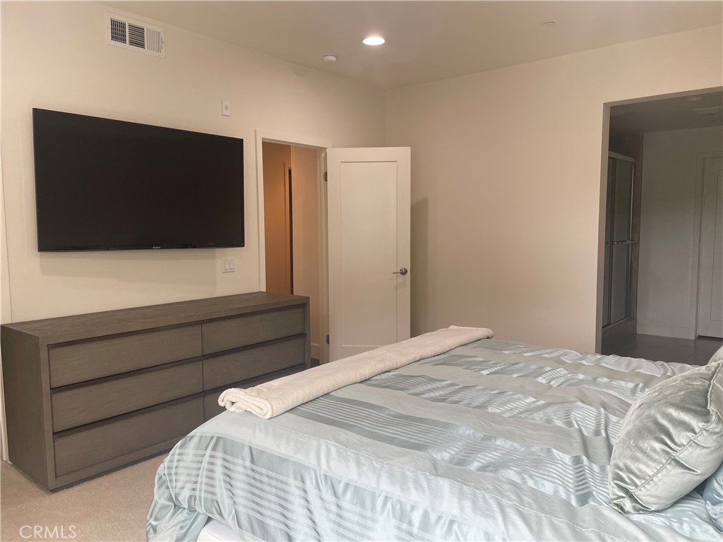 Manhatten (CPWMN) - Residential Lease