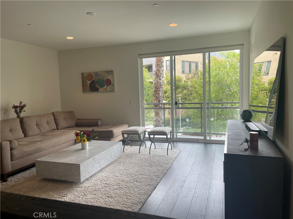 Manhatten (CPWMN) - Residential Lease