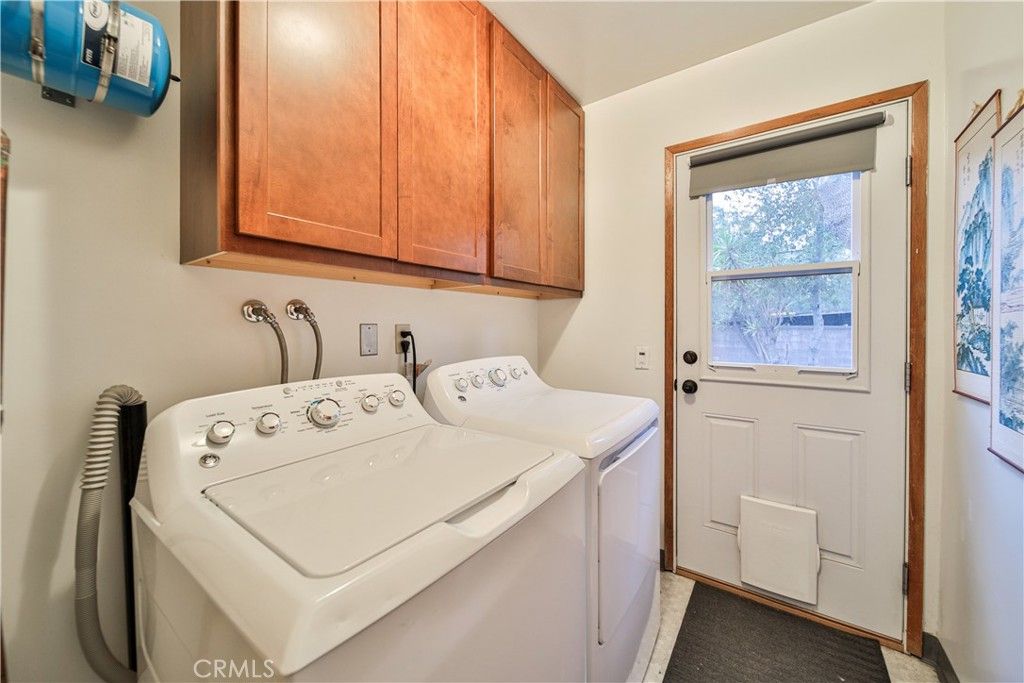 listing image 130728315202601734256