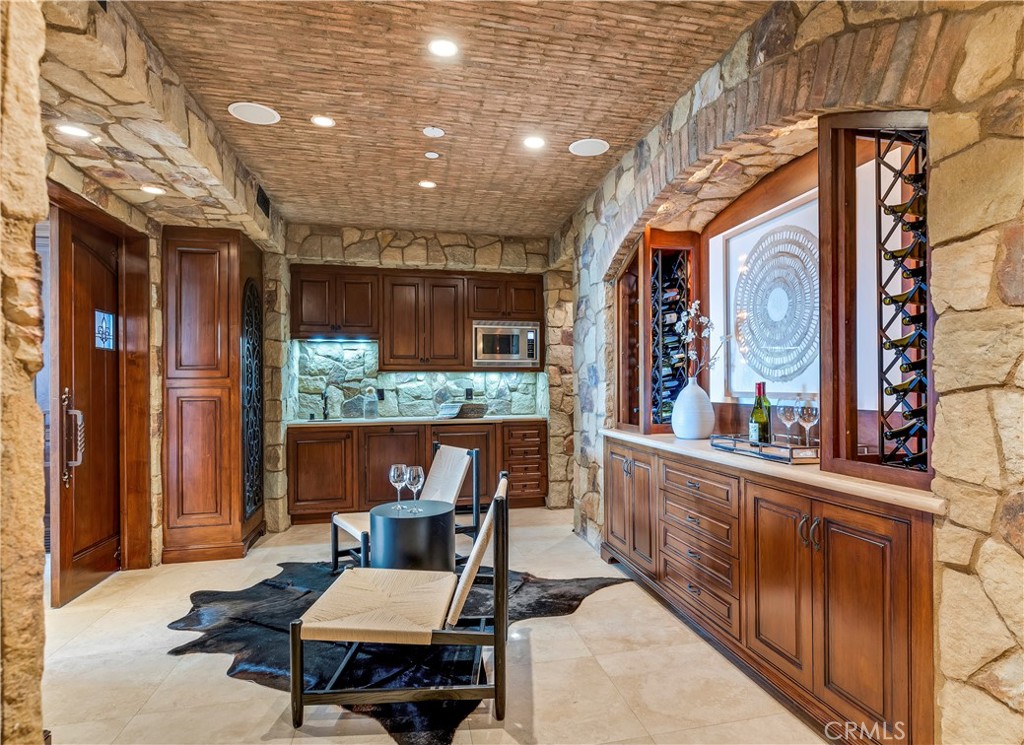 Emerald Bay (EB) - Residential