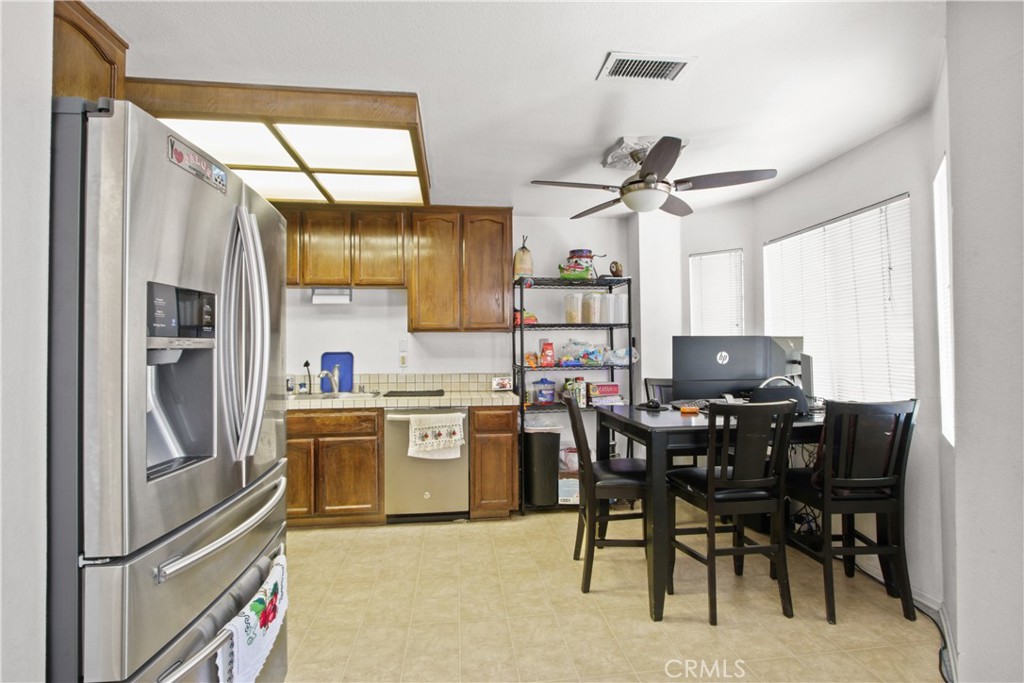 Photo 6 of 10 of 1260 E La Palma Avenue B condo