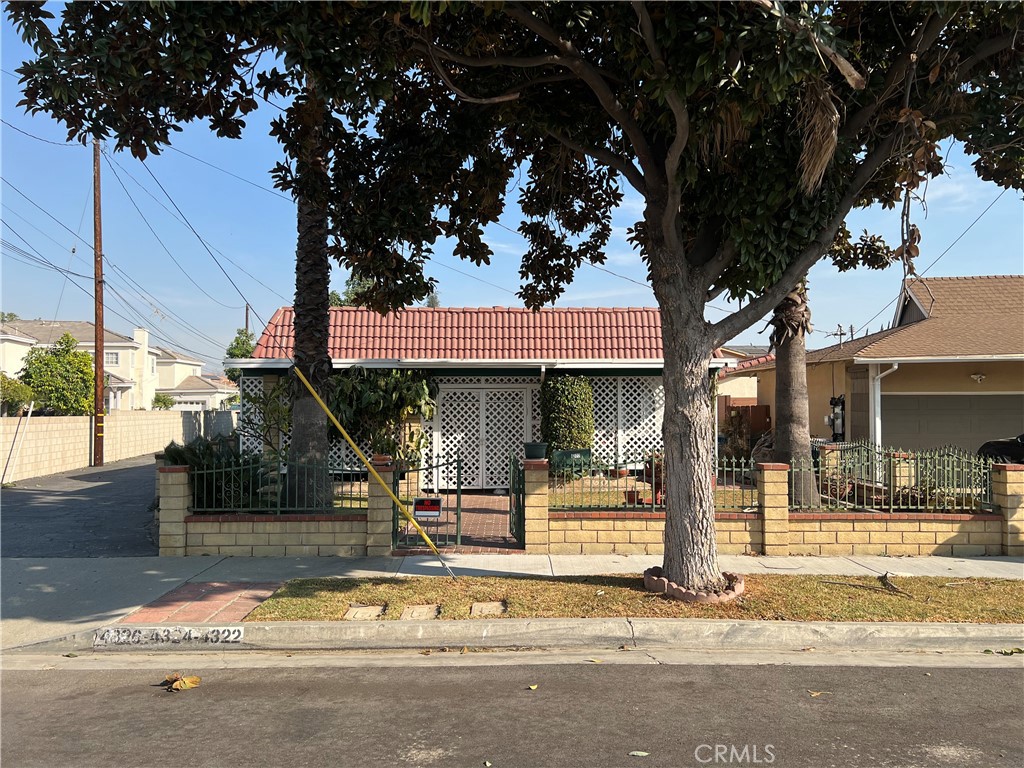 4322 Arica Avenue