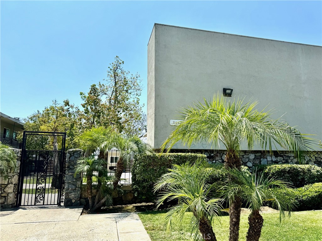 11662 Stuart Drive