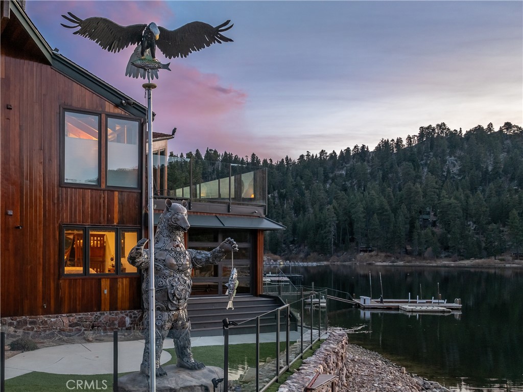 655 Cove Drive