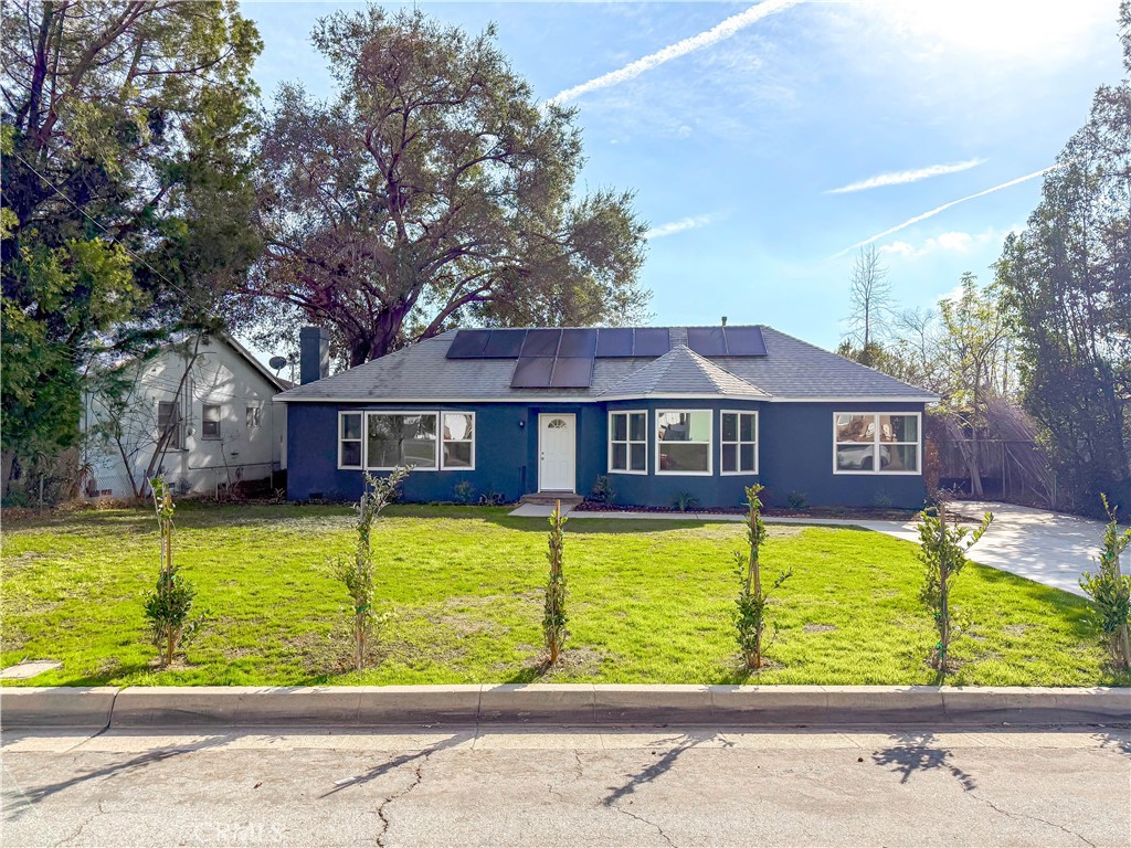 634 W Mendocino Street