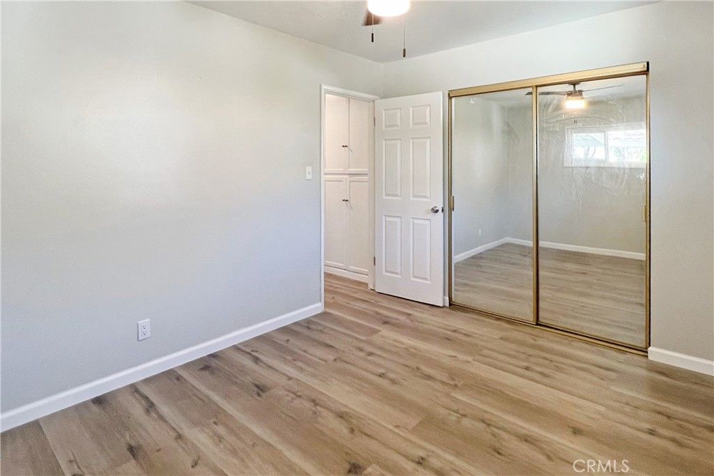 listing image 130727338302315342005