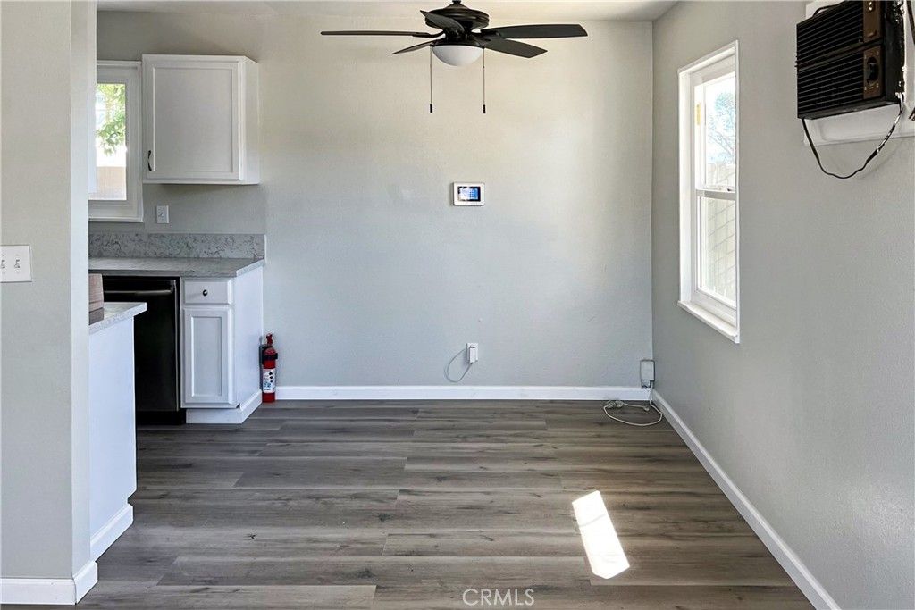 listing image 130723537245075007720