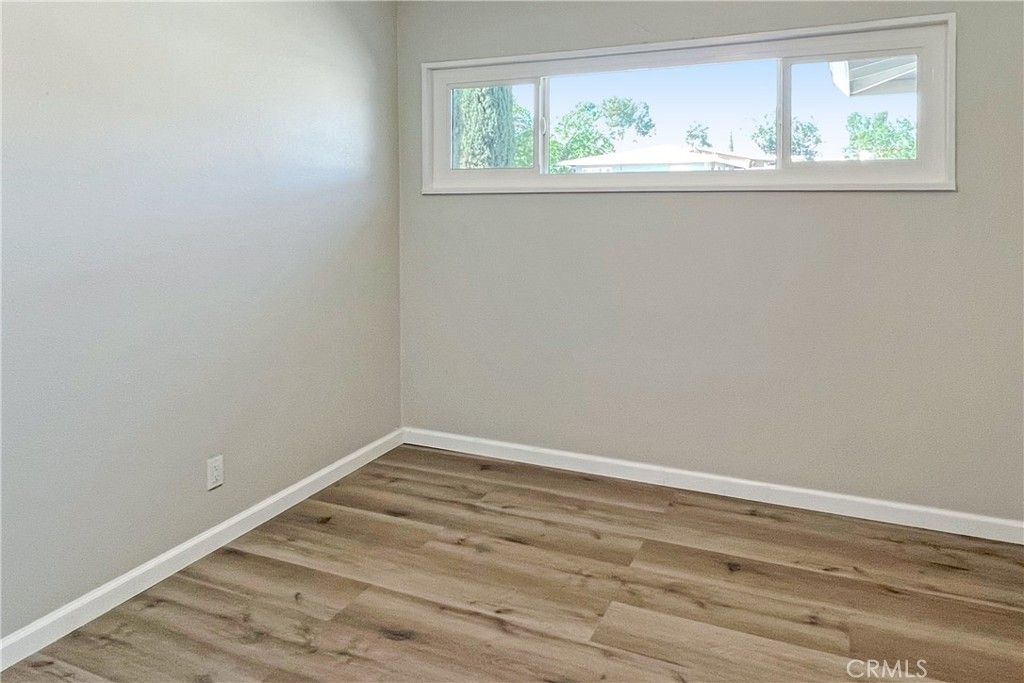 listing image 130727263265964815962
