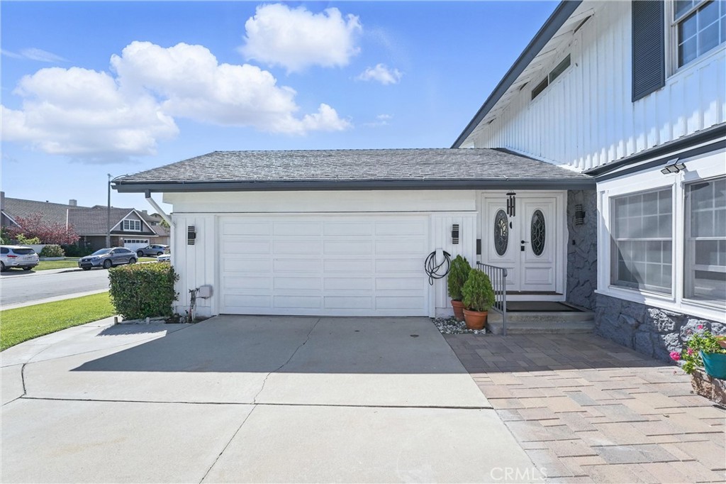 5201 Del Serra Circle