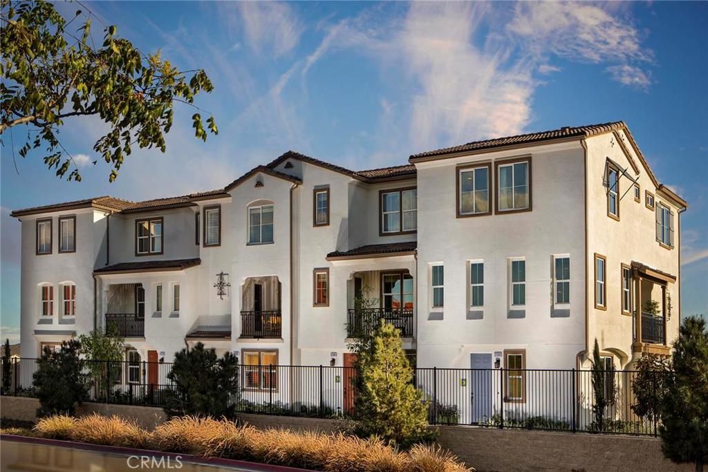 listing image 130723740052075309943