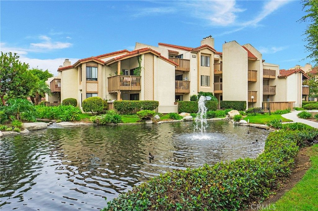 listing image 130725102273462994780