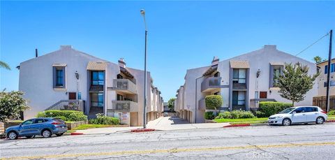 A home in Lomita