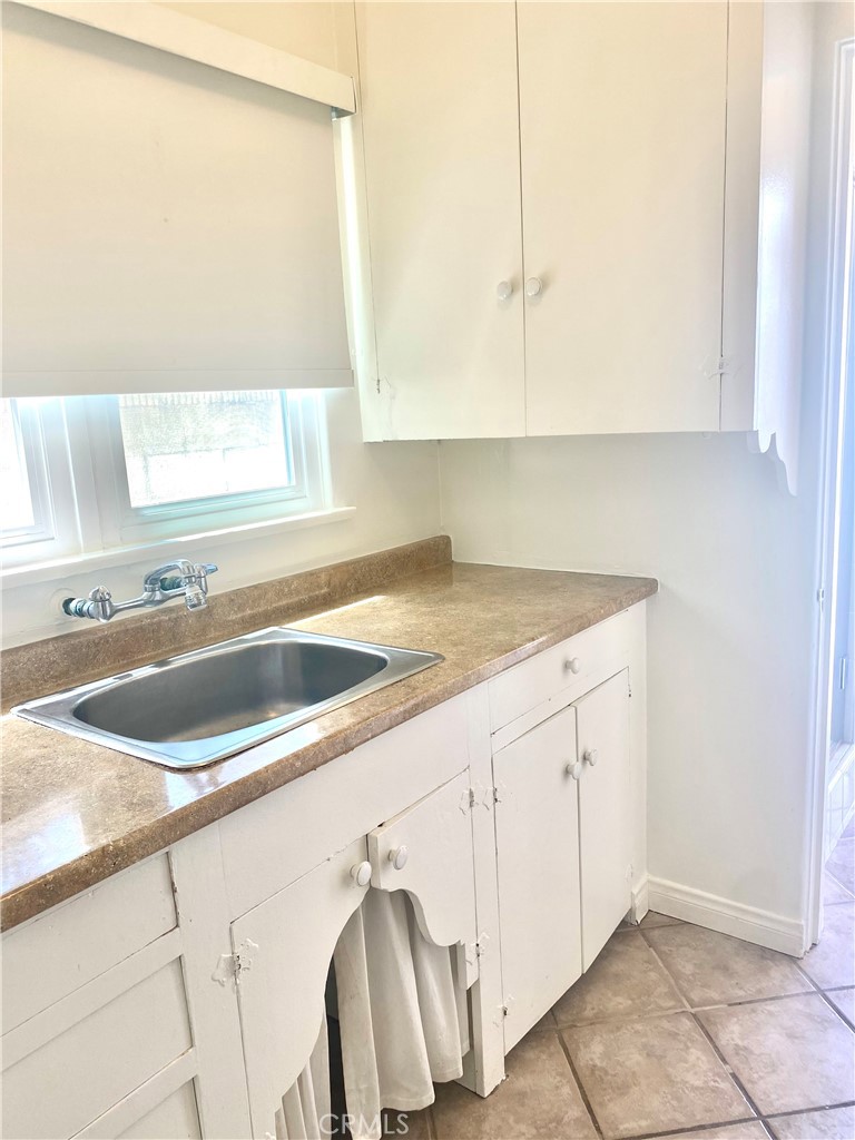 Main Beach (BCH) - Residential Lease