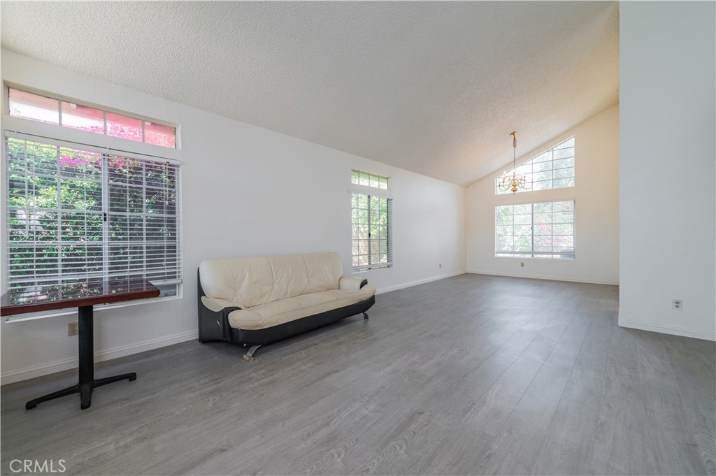 6452 Via Del Rancho