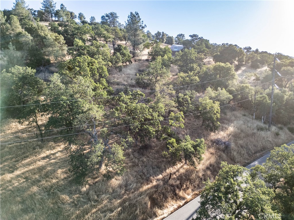 Price Reduced! Discover the untouched beauty of this 10-acre parcel, just minutes from downtown Mariposa and the breathtaking Yosemite National Park. This serene property offers more than just natural beauty—it comes with a well and a well inspection on file, providing valuable insight for future development.
With some clearing, this land could become a hidden gem, ready for your vision to unfold. Whether you're dreaming of a private retreat, a homestead, or an investment opportunity, this property has the foundation to bring those dreams to life. Don't miss this rare opportunity to own a slice of paradise in the heart of California’s stunning countryside!