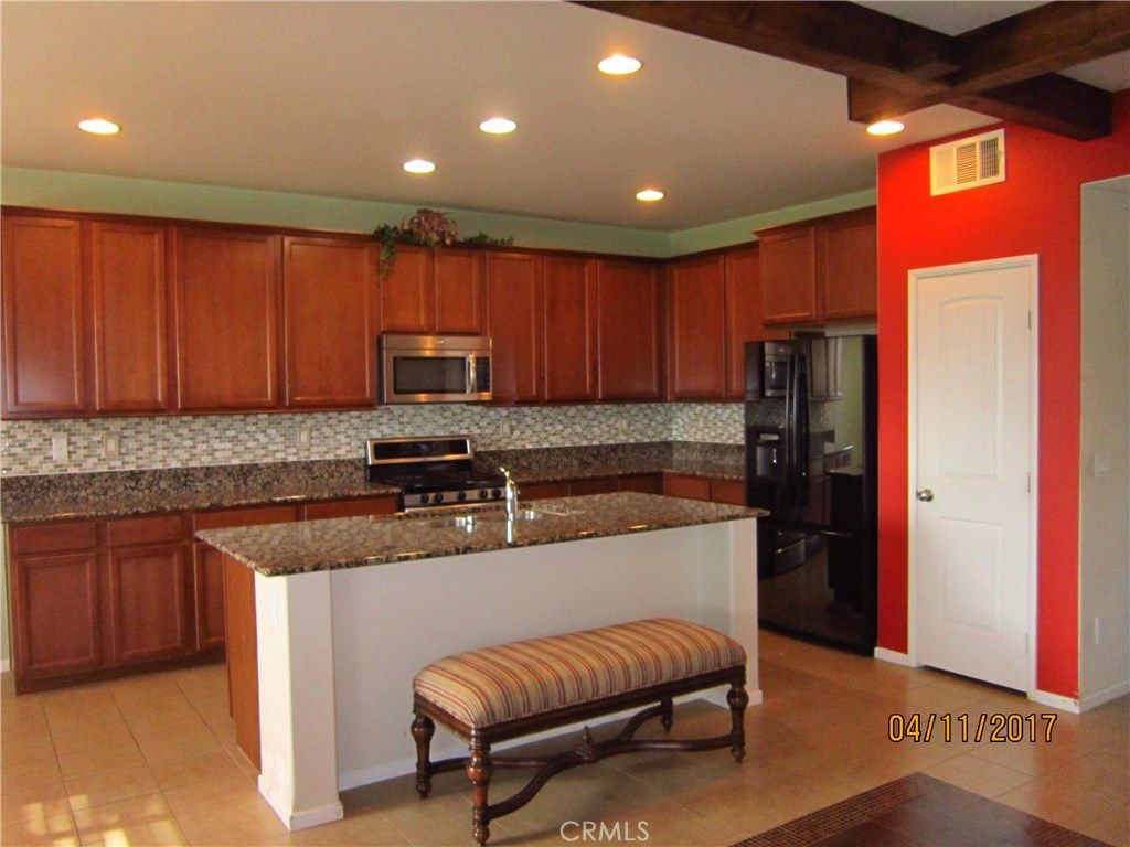 listing image 130722686431481223269