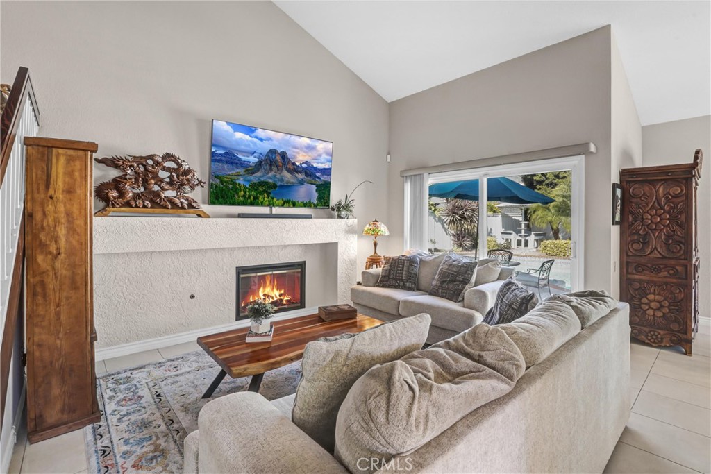 7 Clear Creek Lane
