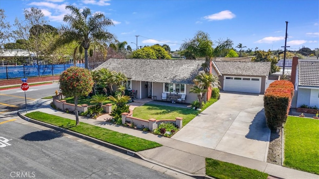 View Huntington Beach, CA 92647 house
