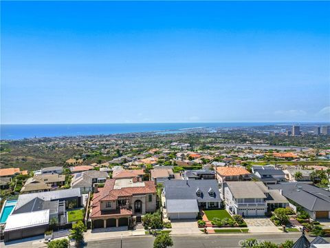 A home in Corona Del Mar