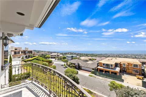 A home in Corona Del Mar