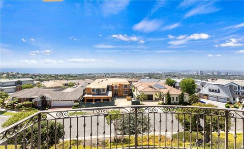 A home in Corona Del Mar