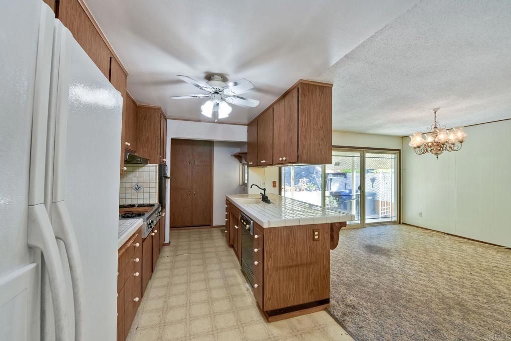 listing image 130727939538841906585