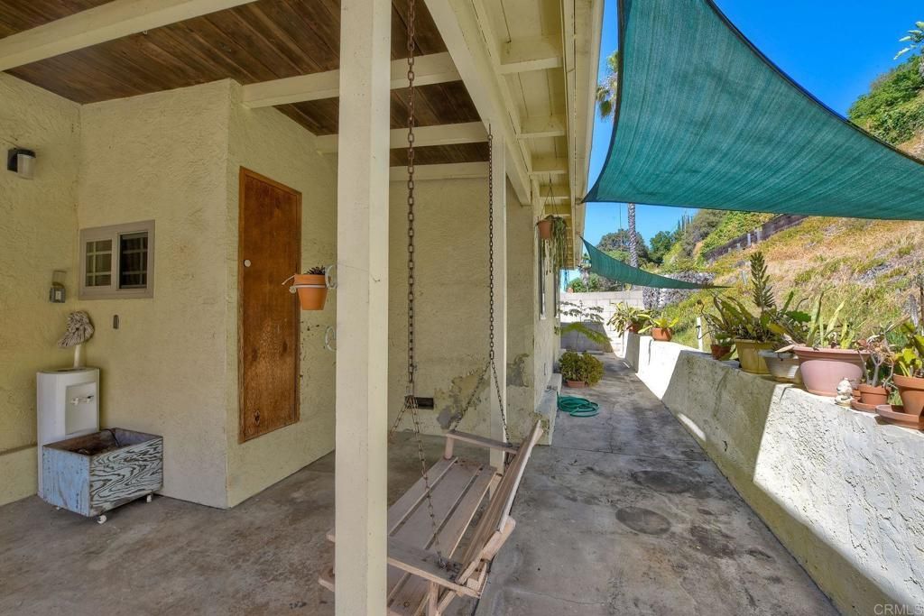listing image 130727593141195449442