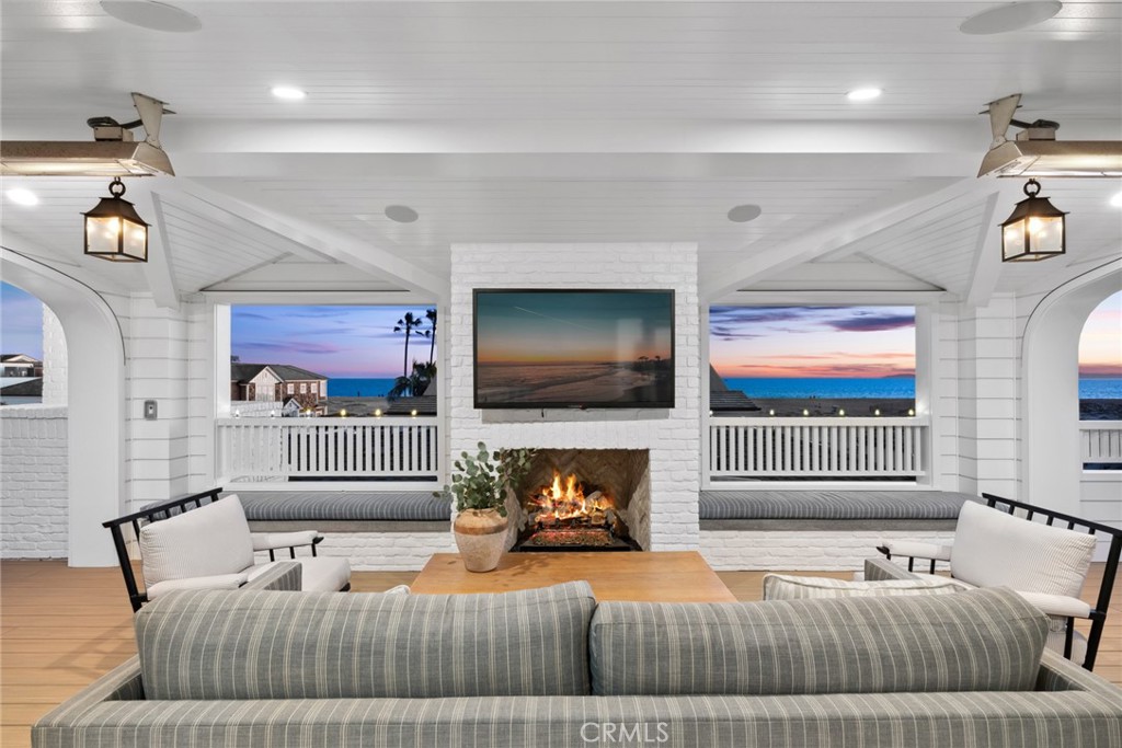 Balboa Peninsula Point (BLPP) - Residential