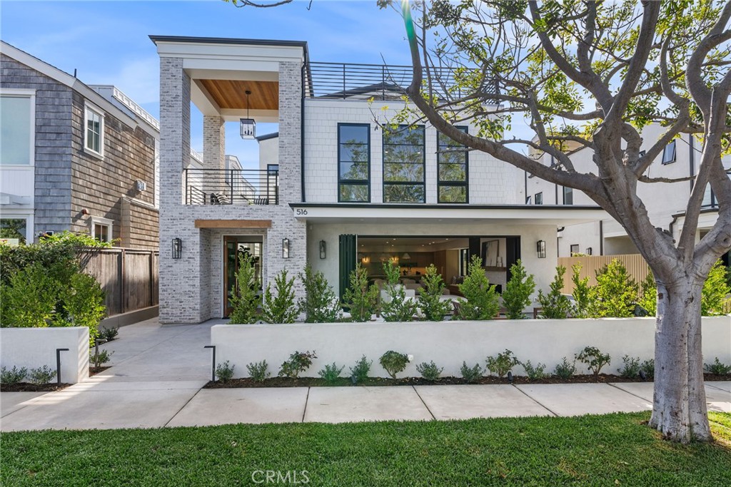 Corona del Mar South of PCH (CDMS) - Residential