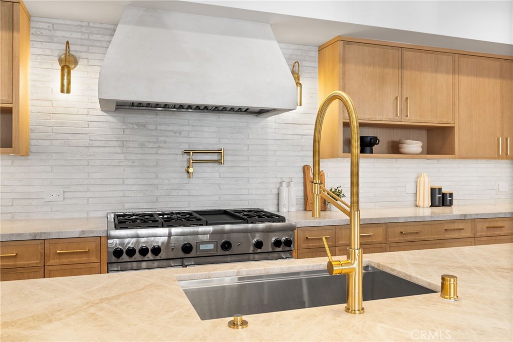 Corona del Mar South of PCH (CDMS) - Residential