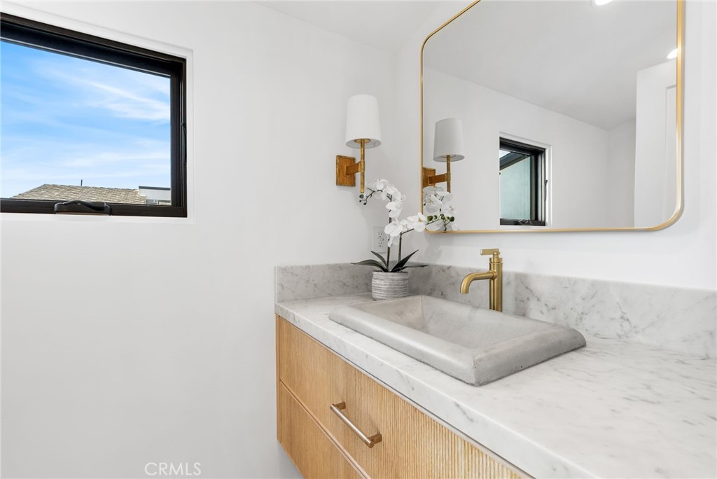 Corona del Mar South of PCH (CDMS) - Residential