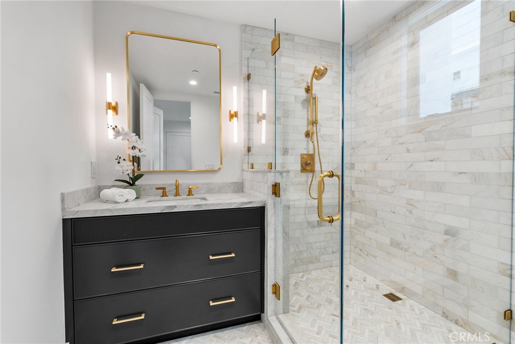 Corona del Mar South of PCH (CDMS) - Residential