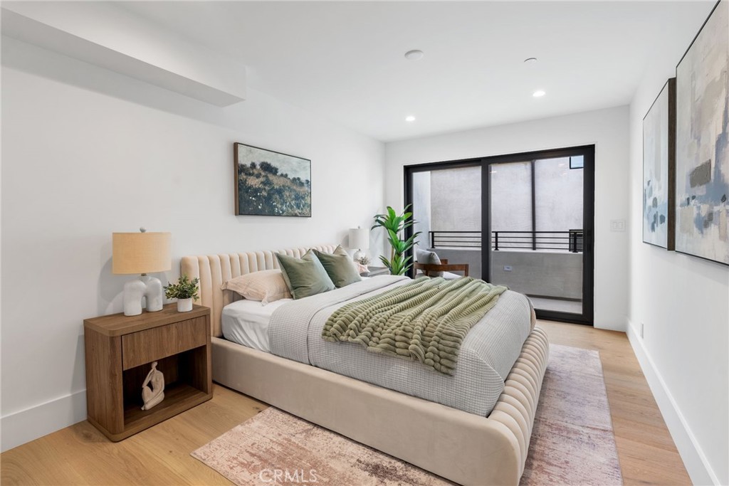 Corona del Mar South of PCH (CDMS) - Residential