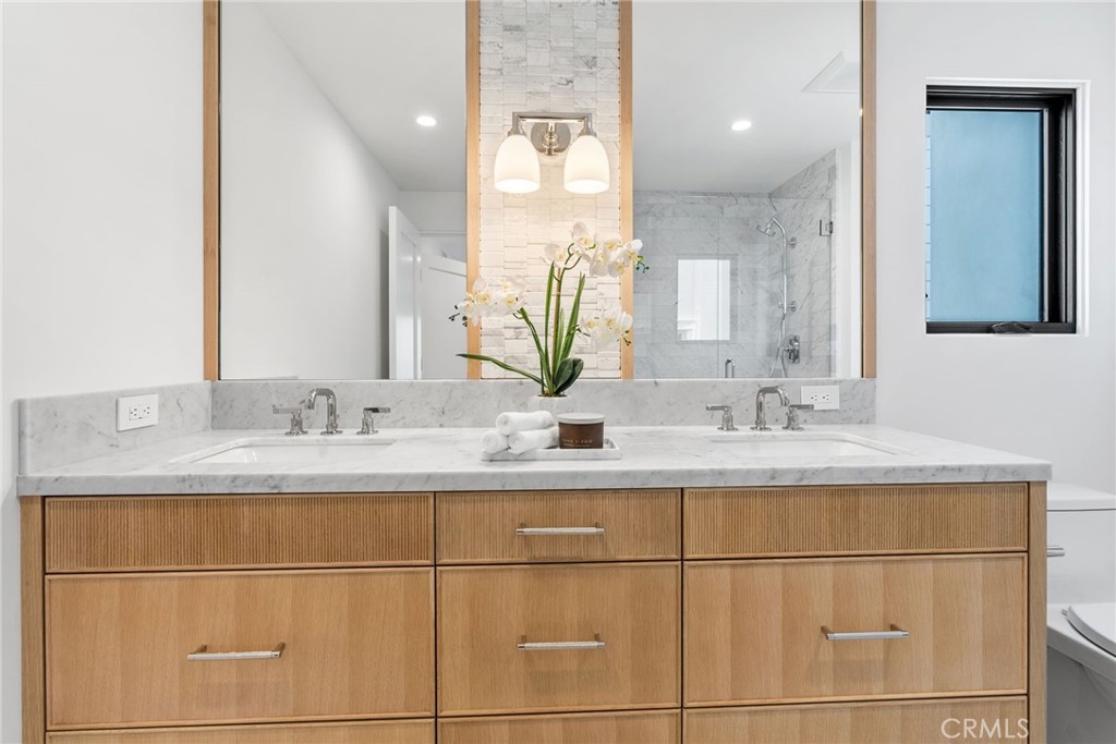 Corona del Mar South of PCH (CDMS) - Residential