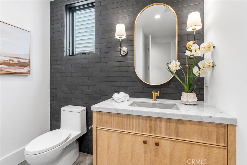 Corona del Mar South of PCH (CDMS) - Residential