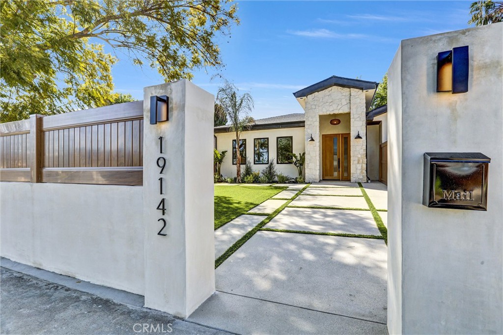 Properties 1 19142 Keswick Street
