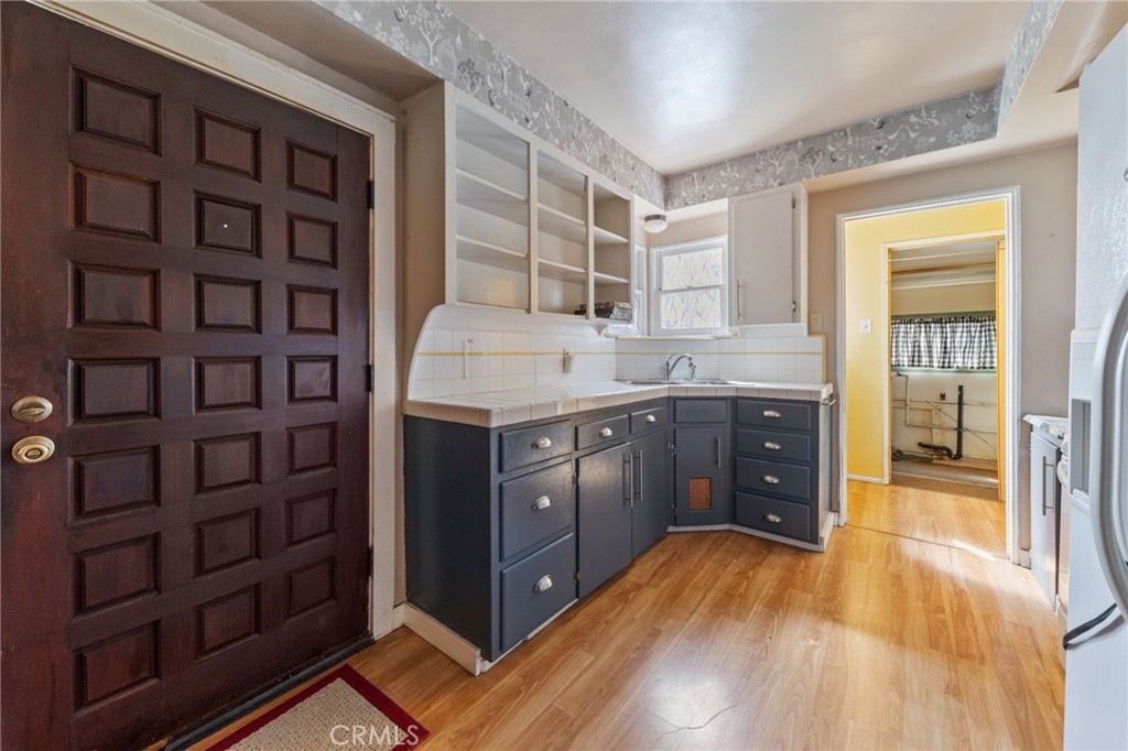 1406 Prospect Dr.