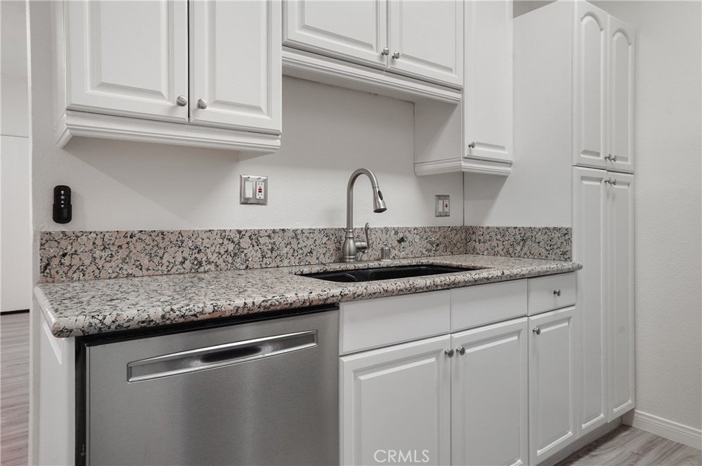 Casa De Oaks (604) - Residential