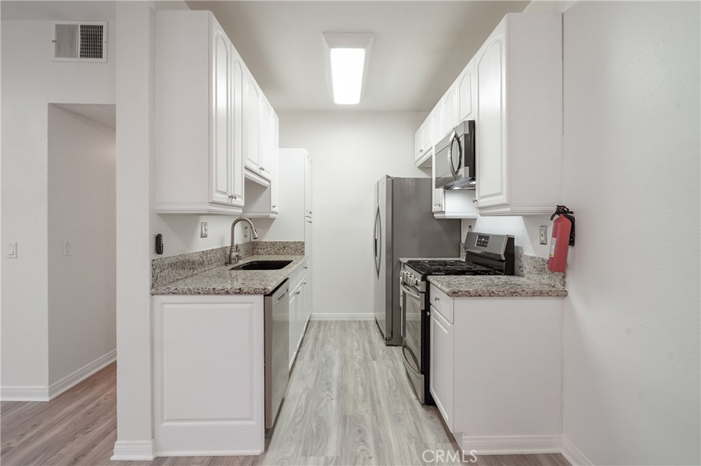 Casa De Oaks (604) - Residential