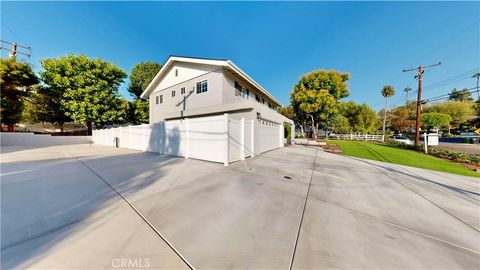 A home in North Tustin