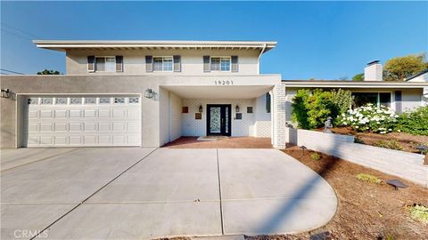 A home in North Tustin