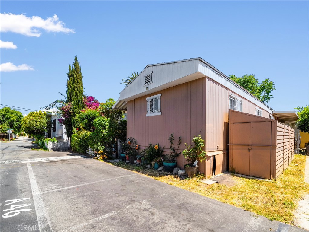 Photo 4 of 16 of 850 W Mission Boulevard A46 mobile home